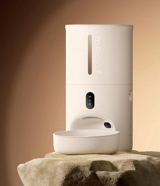 Meoof Egg Roll Smart Pet feeder(with camera)